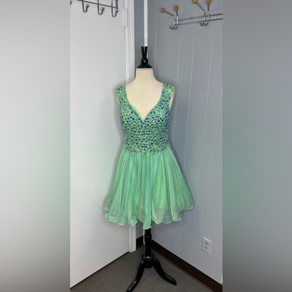 prom/homecoming/formal dress
